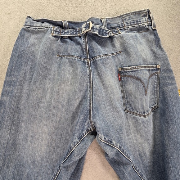 VTG Levis Engineered Jeans Mens Twisted Buckle Back Raw Hems One Fits 28x29